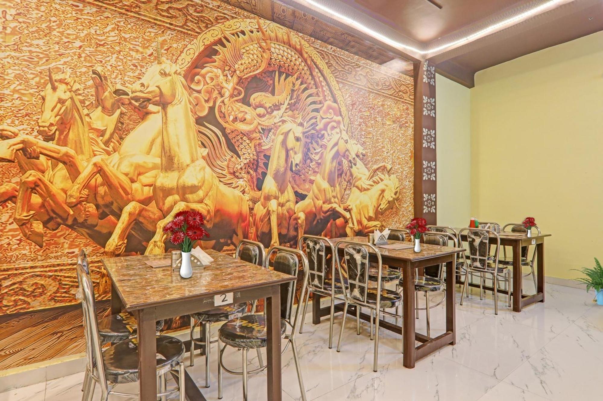 Hotel O Sai Galaxy Hotel & Restaurant Kanpur Extérieur photo